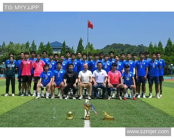 足球团队协作排行榜：深圳足球队位居第2名